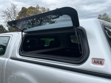 https://dvg-vehicle-assets.s3.amazonaws.com/V004281/3abj7wkk6iih79jmlnv4lnpdb.jpg