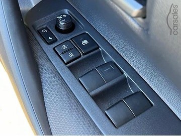 https://dvg-vehicle-assets.s3.amazonaws.com/V004291/6na0pqrwh0gz6unfgevefvhzu.jpg