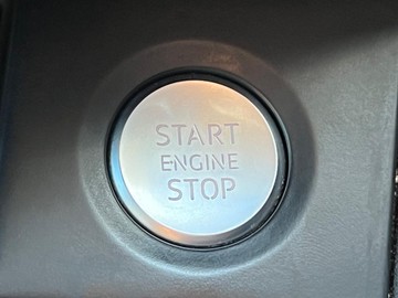 https://dvg-vehicle-assets.s3.amazonaws.com/V004300/3ofqj5w8z8hmfnyikwmmhas71.jpg