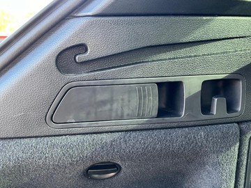 https://dvg-vehicle-assets.s3.amazonaws.com/V004300/4tktbplcn7de9a5atzhe8czfv.jpg