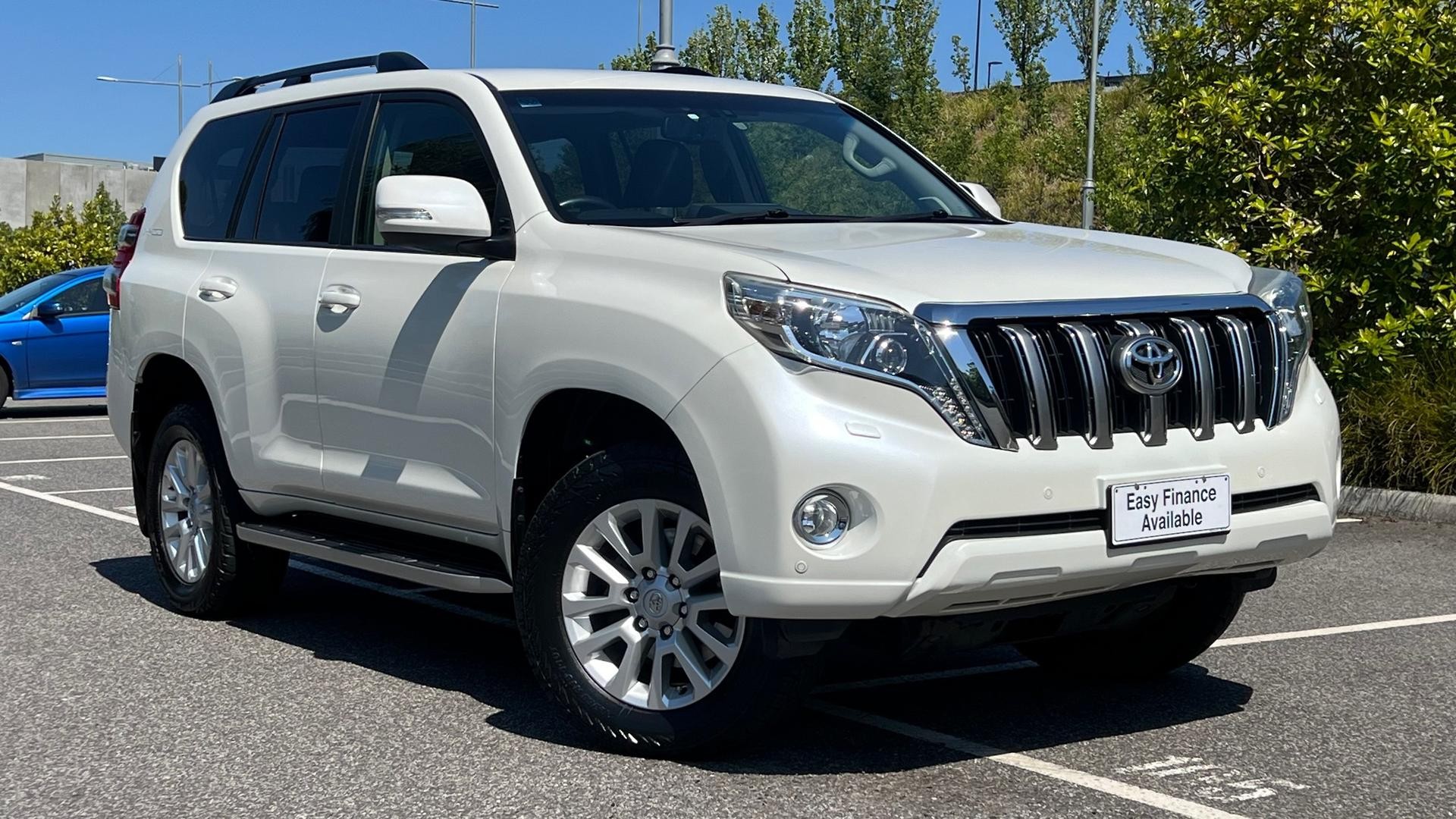 Toyota Landcruiser Prado image 1