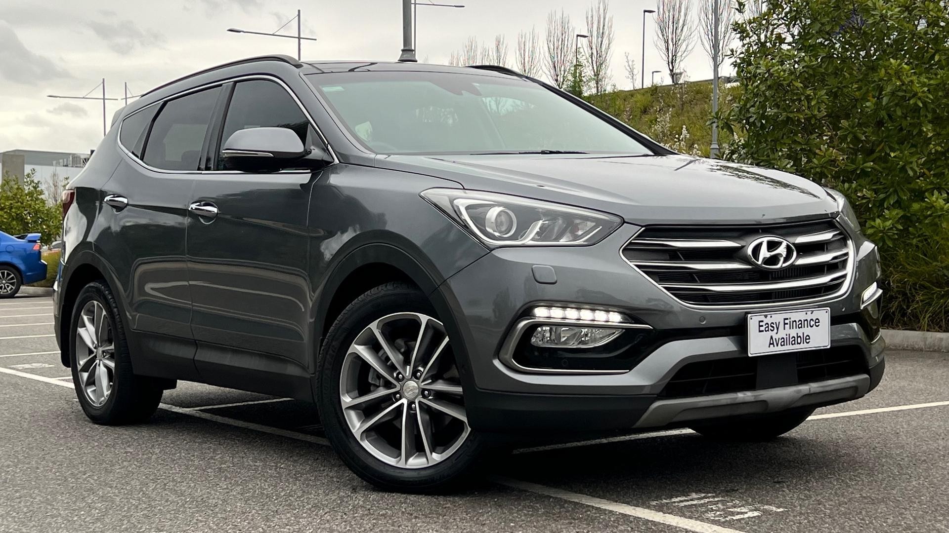 Hyundai Santa Fe image 1