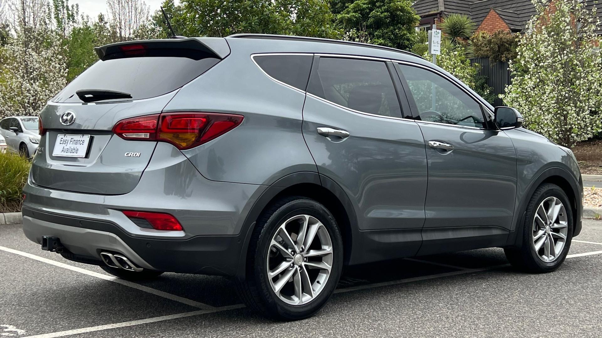 Hyundai Santa Fe image 4