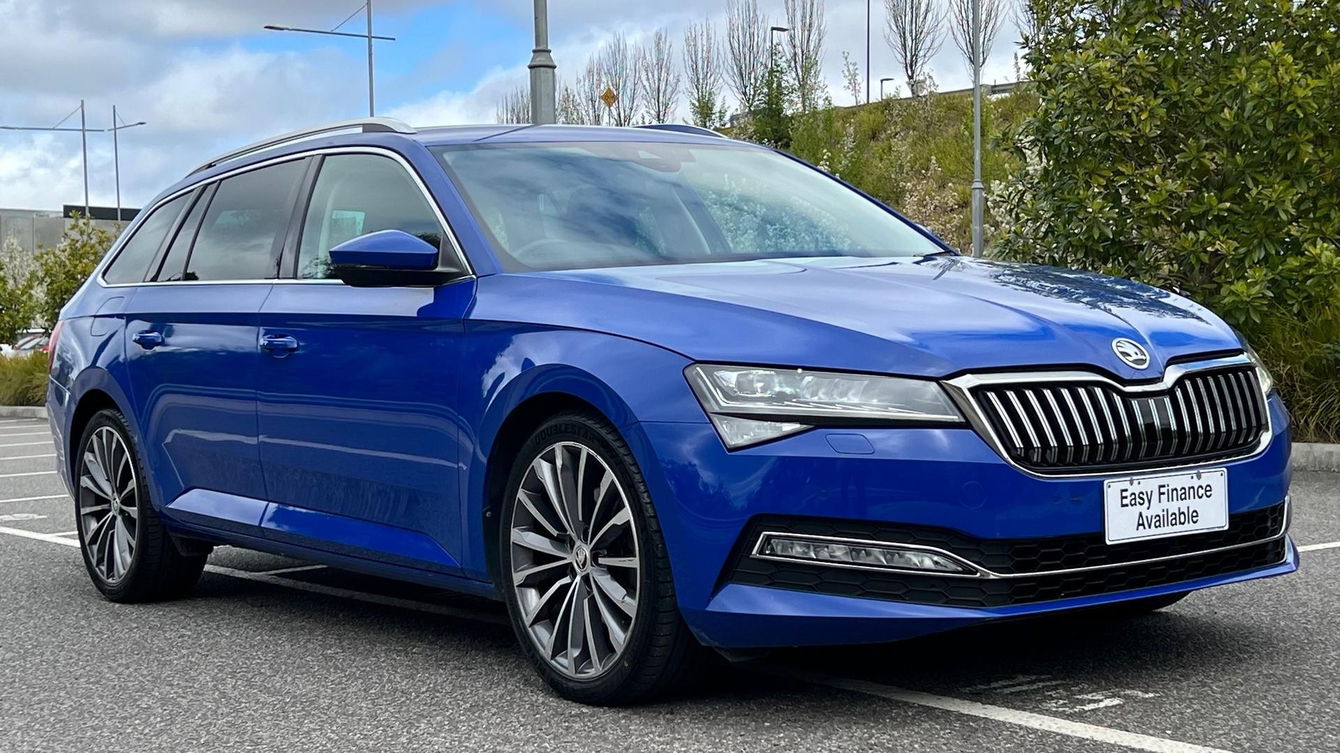 Skoda Superb image 2