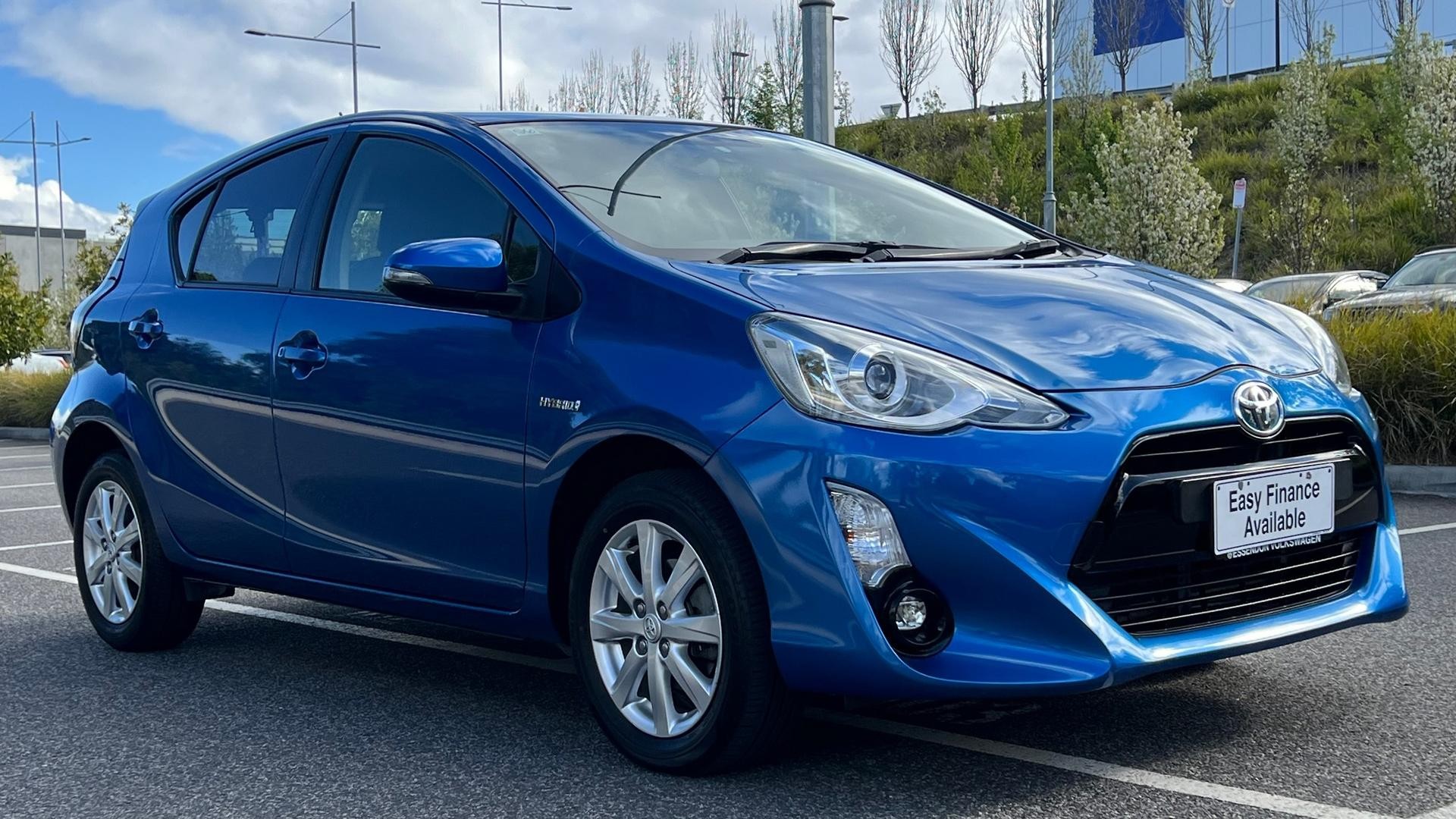 Toyota Prius C image 2