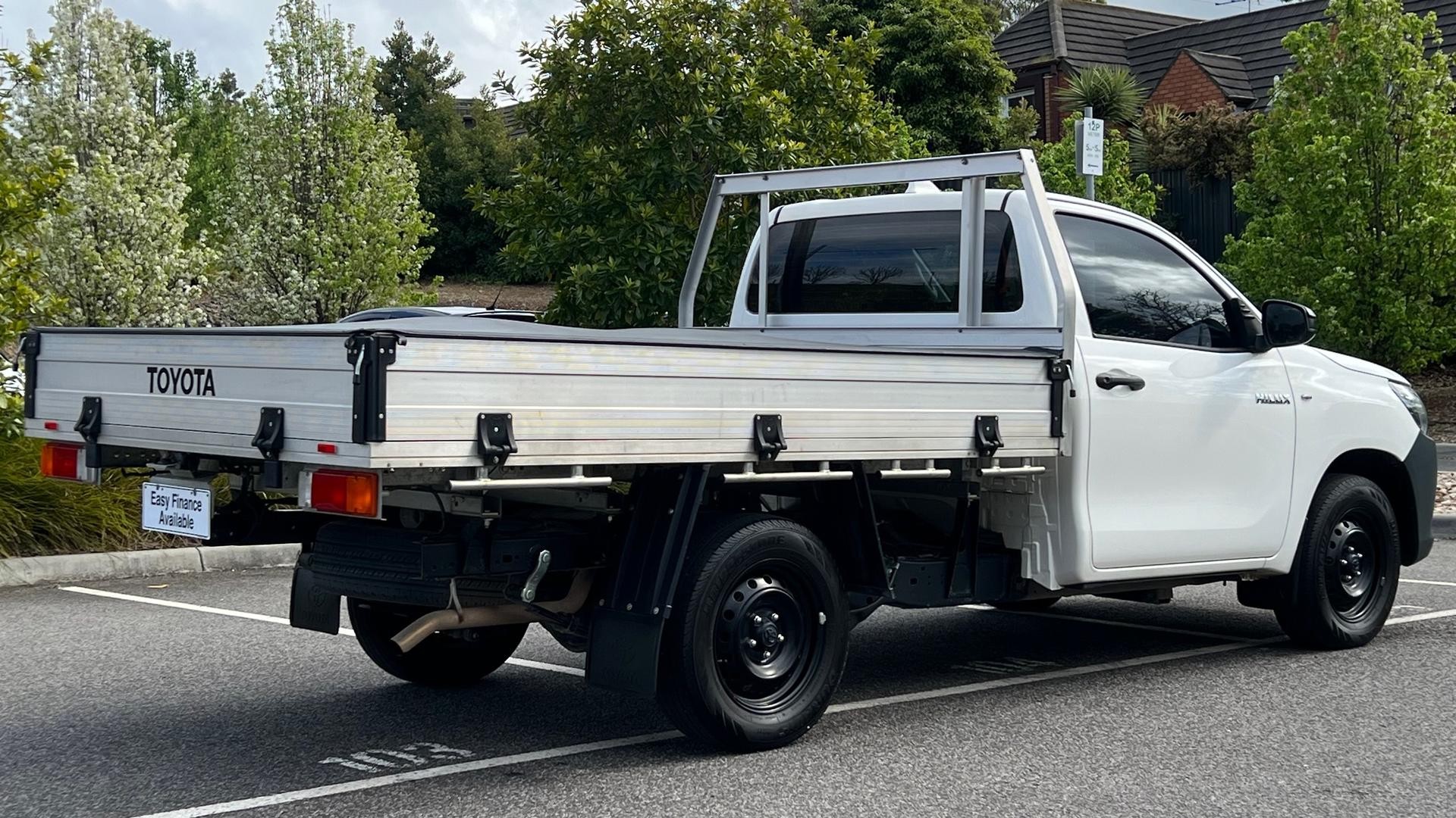 Toyota Hilux image 4