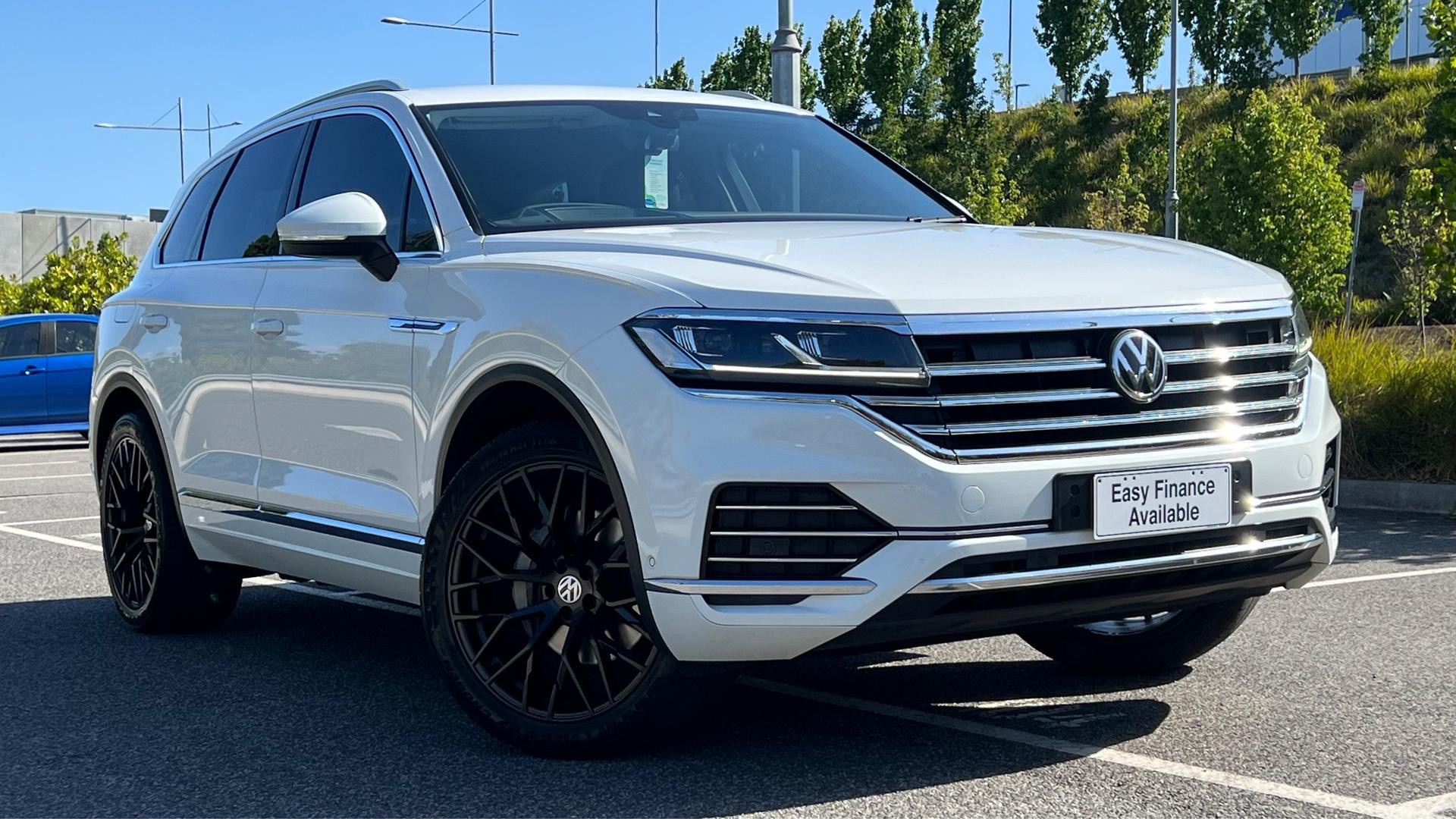 Volkswagen Touareg image 1