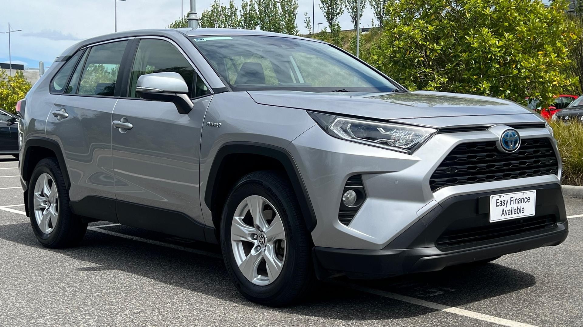 Toyota Rav4 image 2