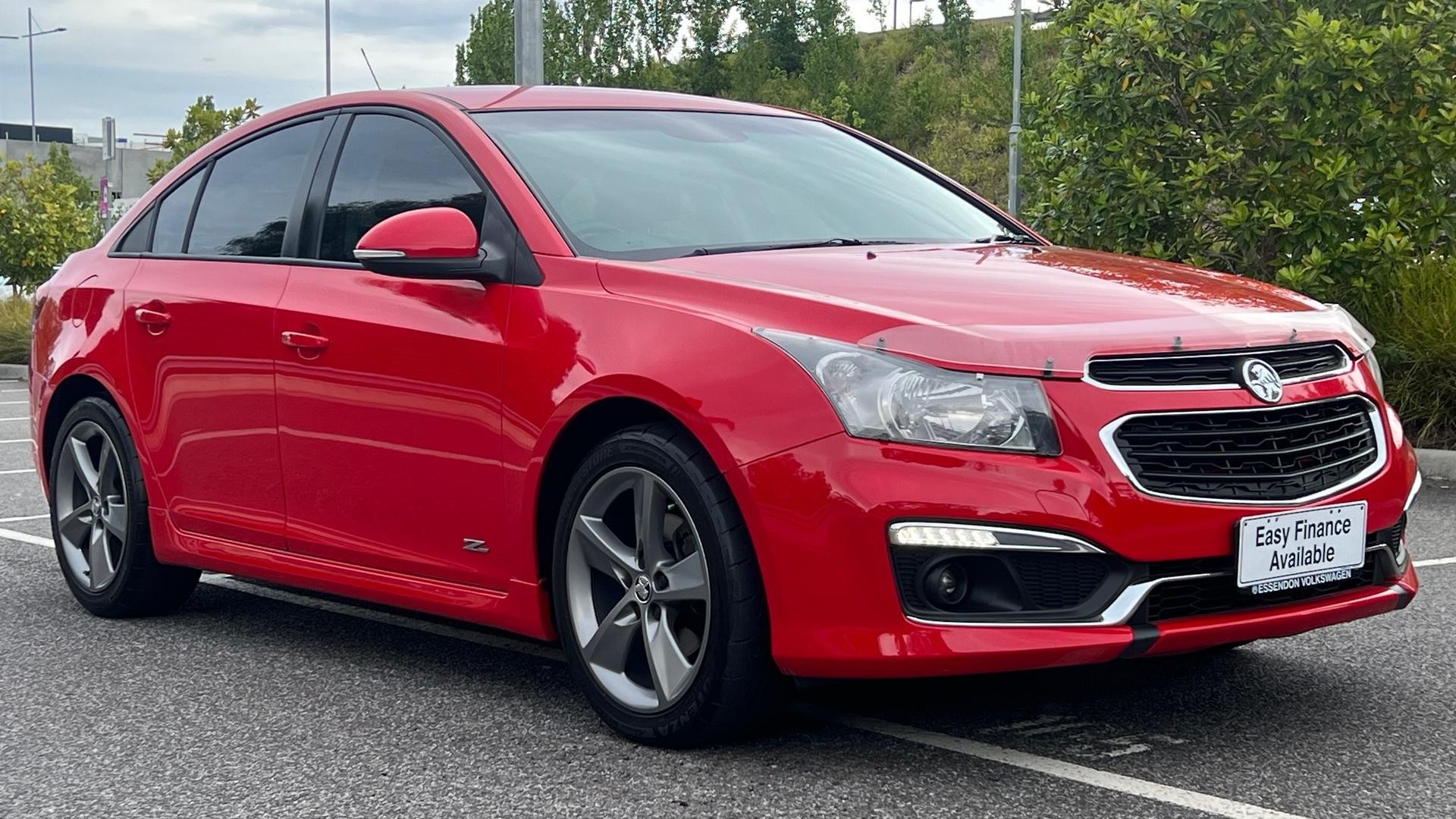 Holden Cruze image 2