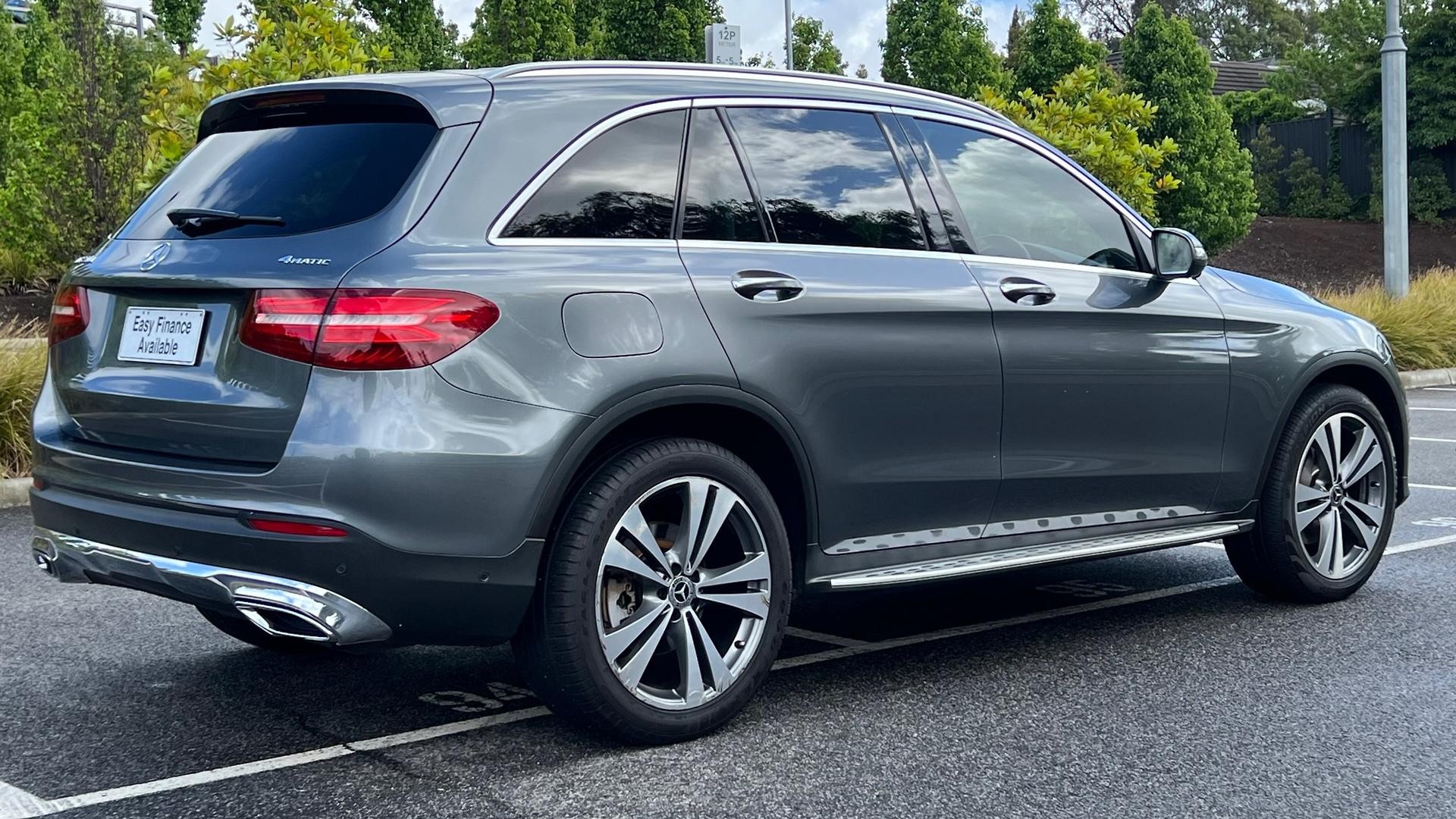 Mercedes Benz Glc-class image 4