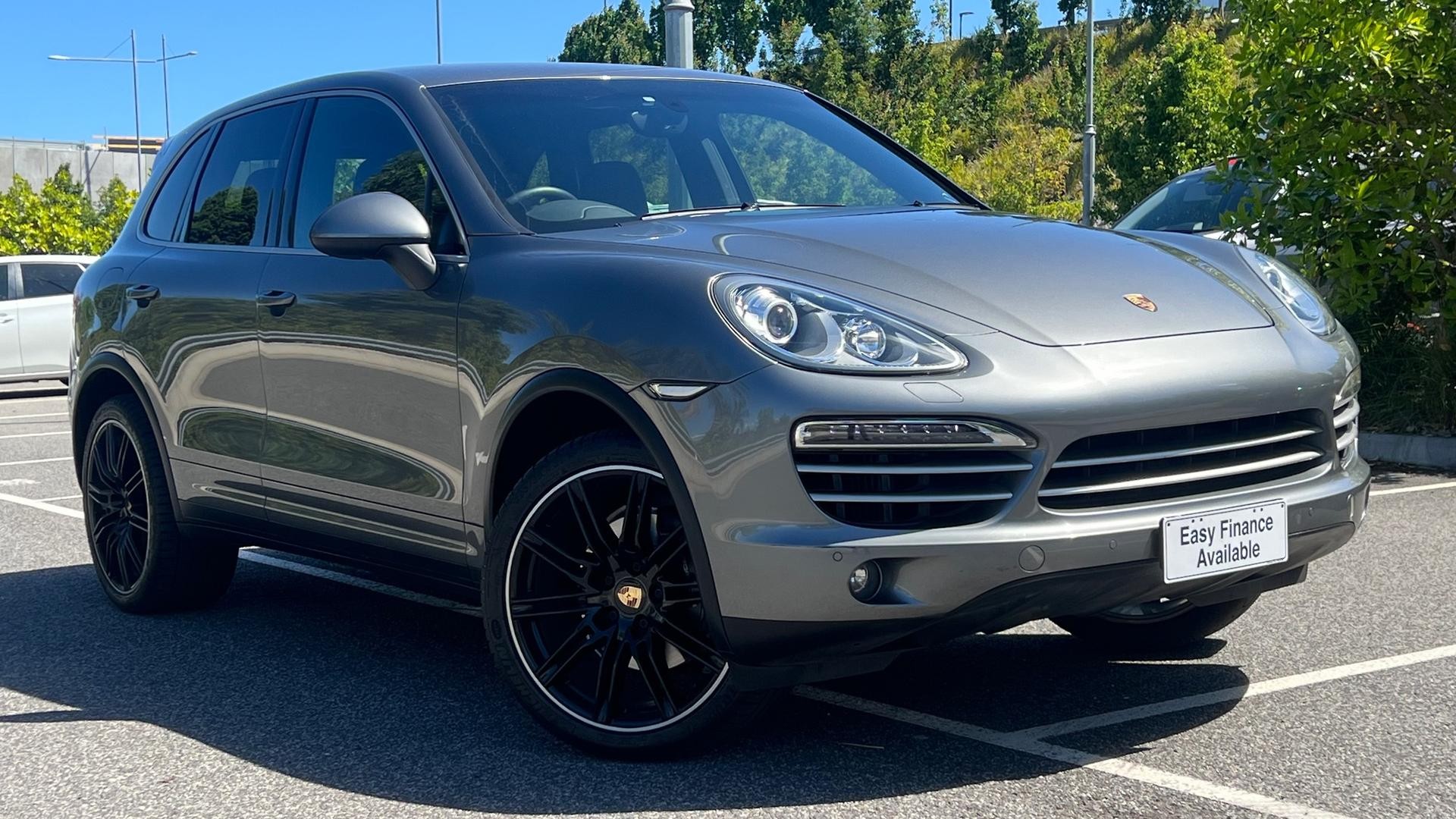 Porsche Cayenne image 1