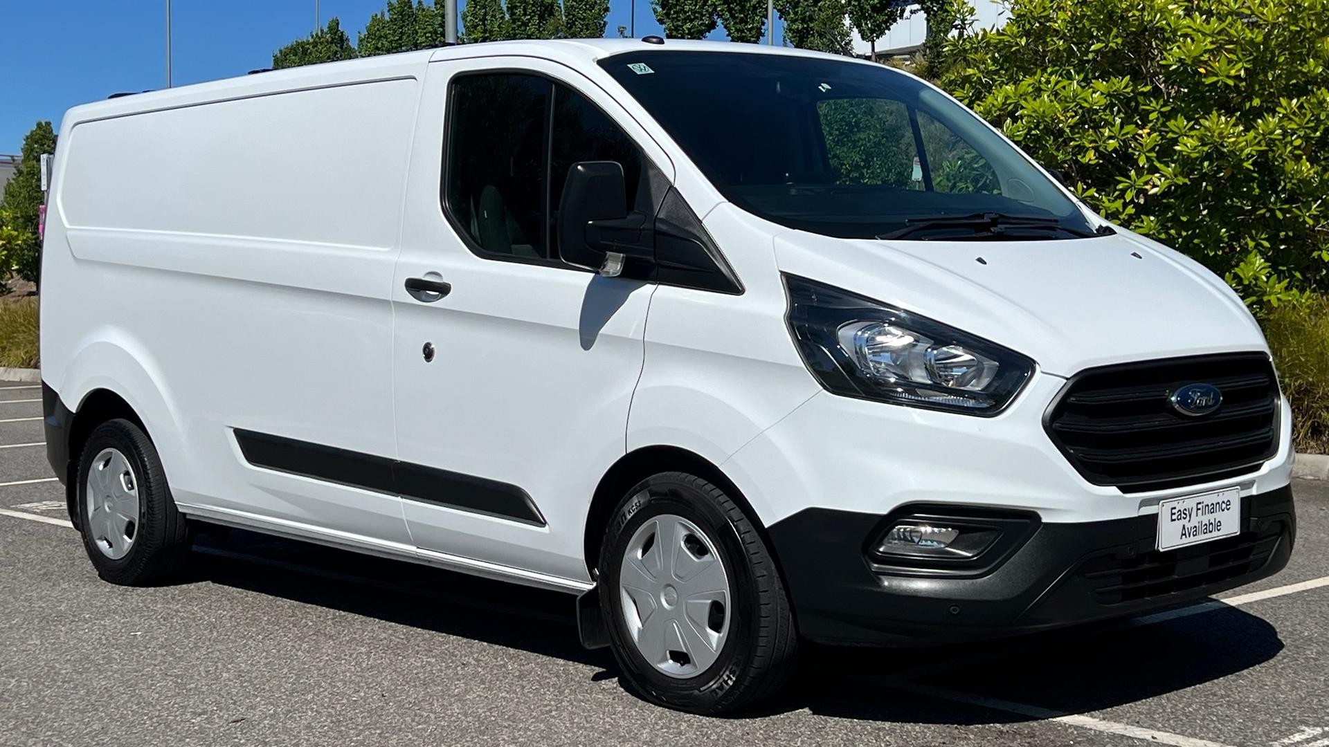 Ford Transit image 2