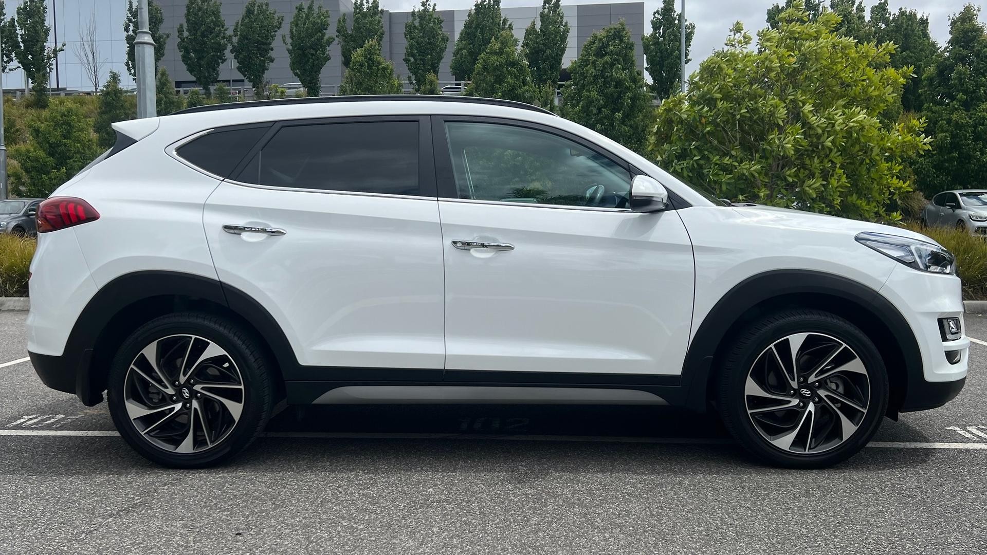 Hyundai Tucson image 3