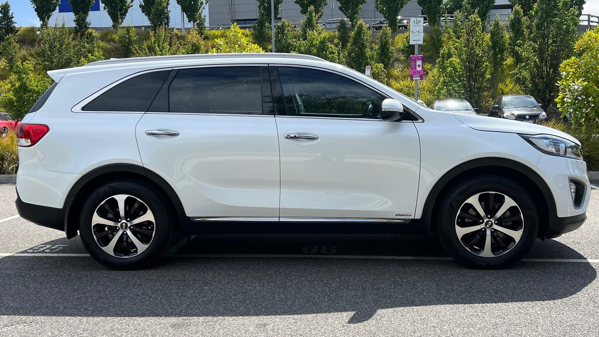 Kia Sorento image 3