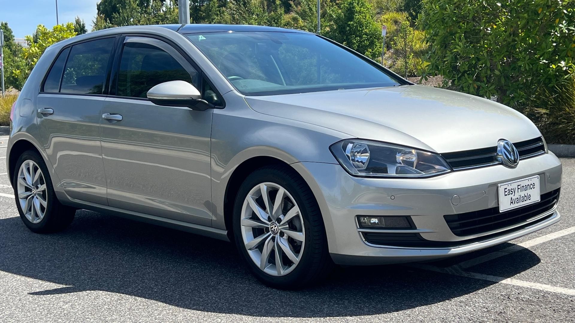 Volkswagen Golf image 2