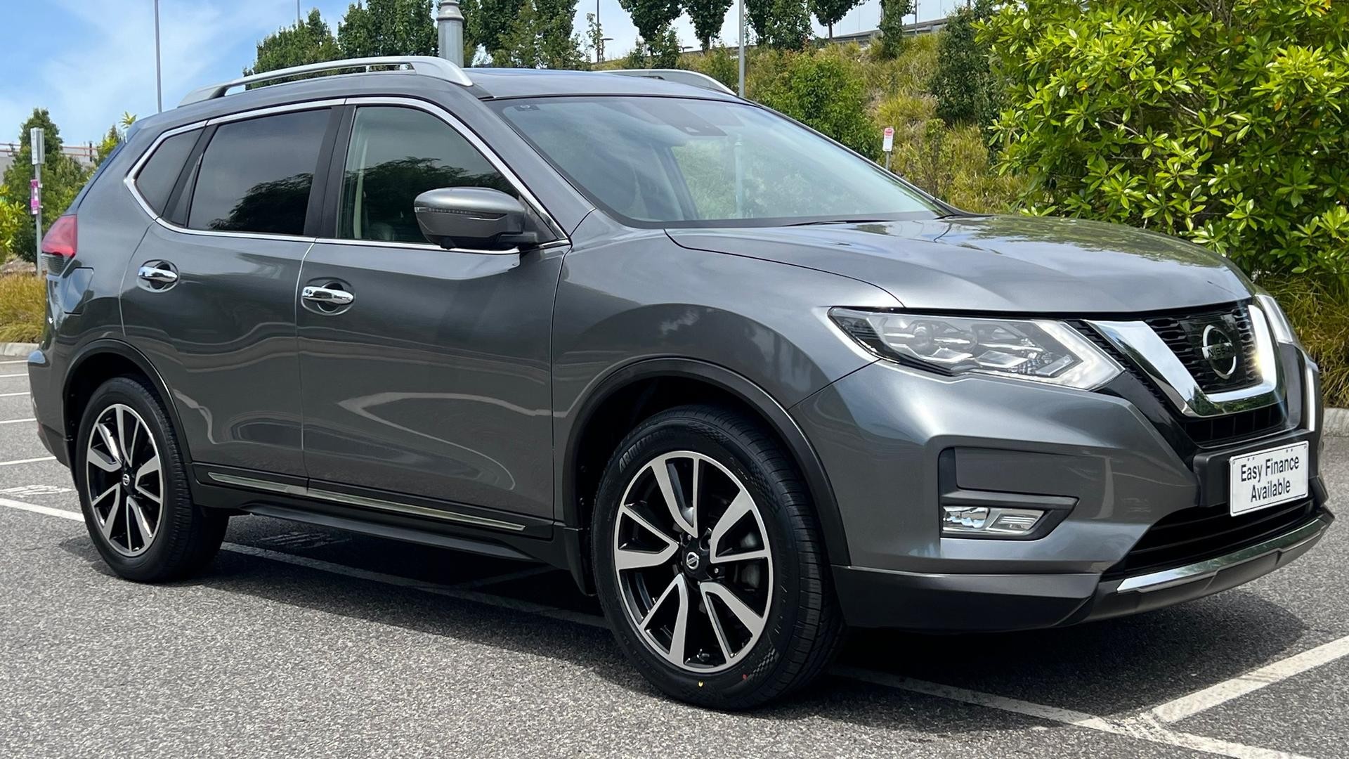 Nissan X-trail image 2