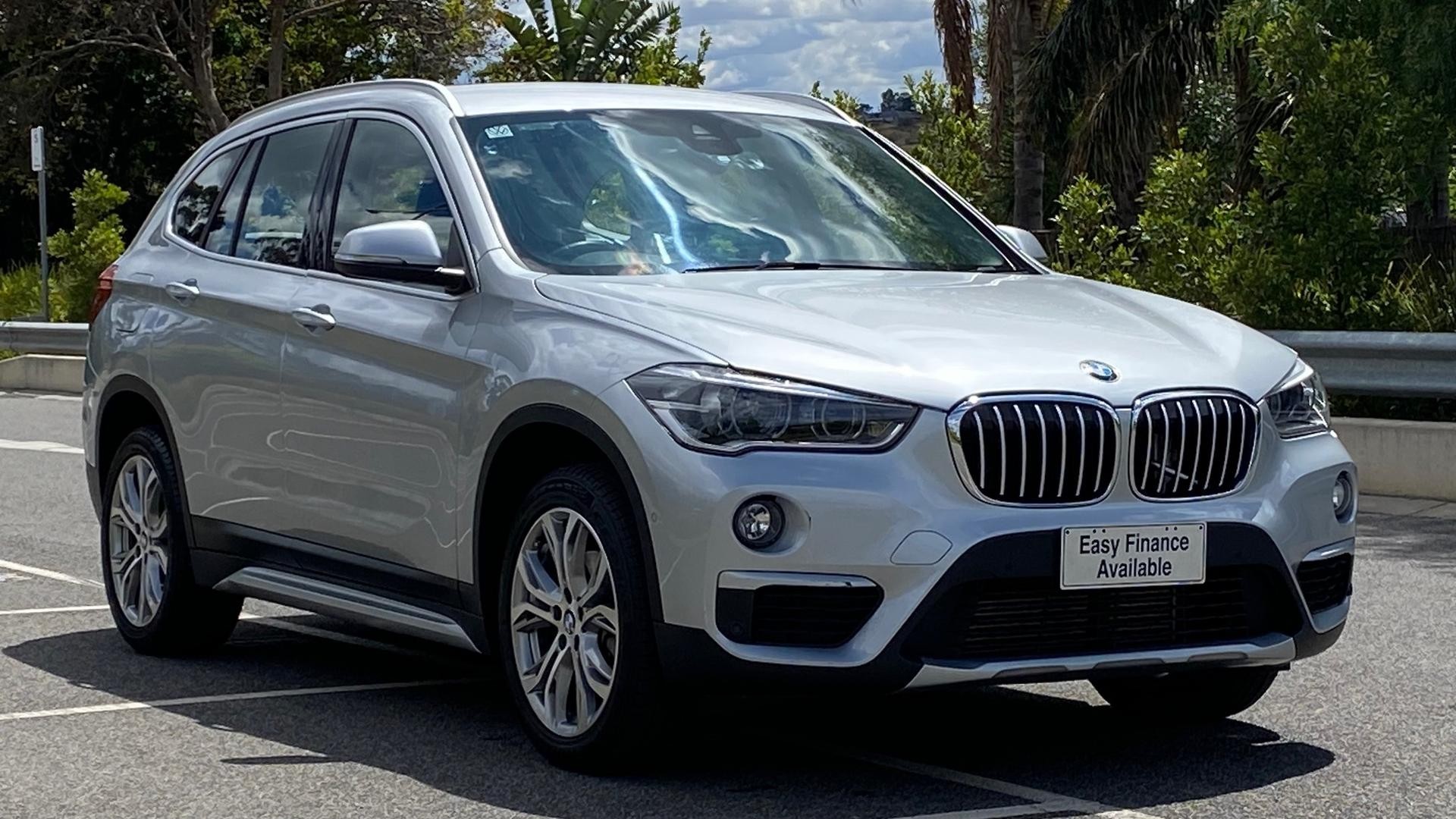 BMW X1 image 2