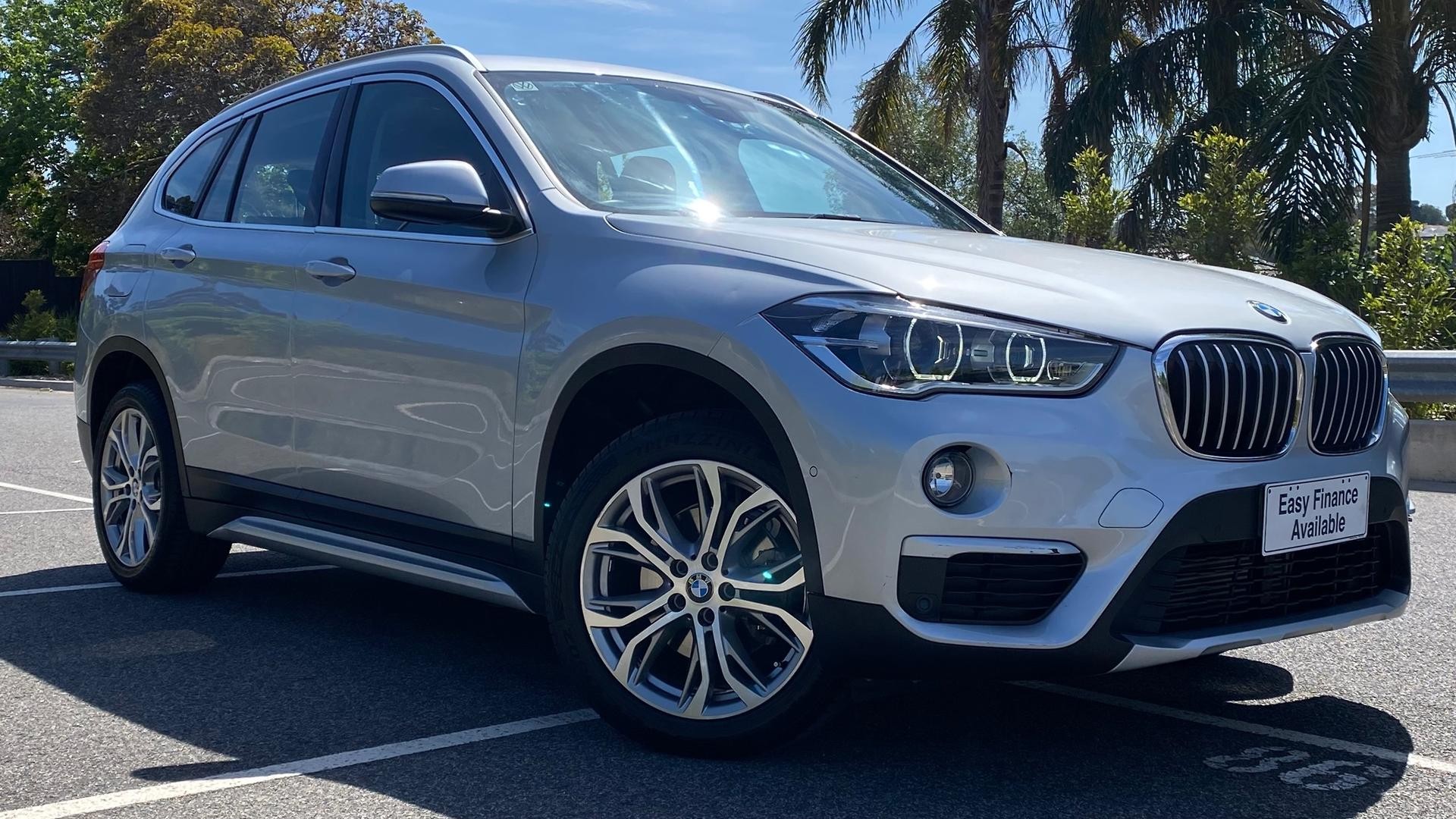 BMW X1 image 1