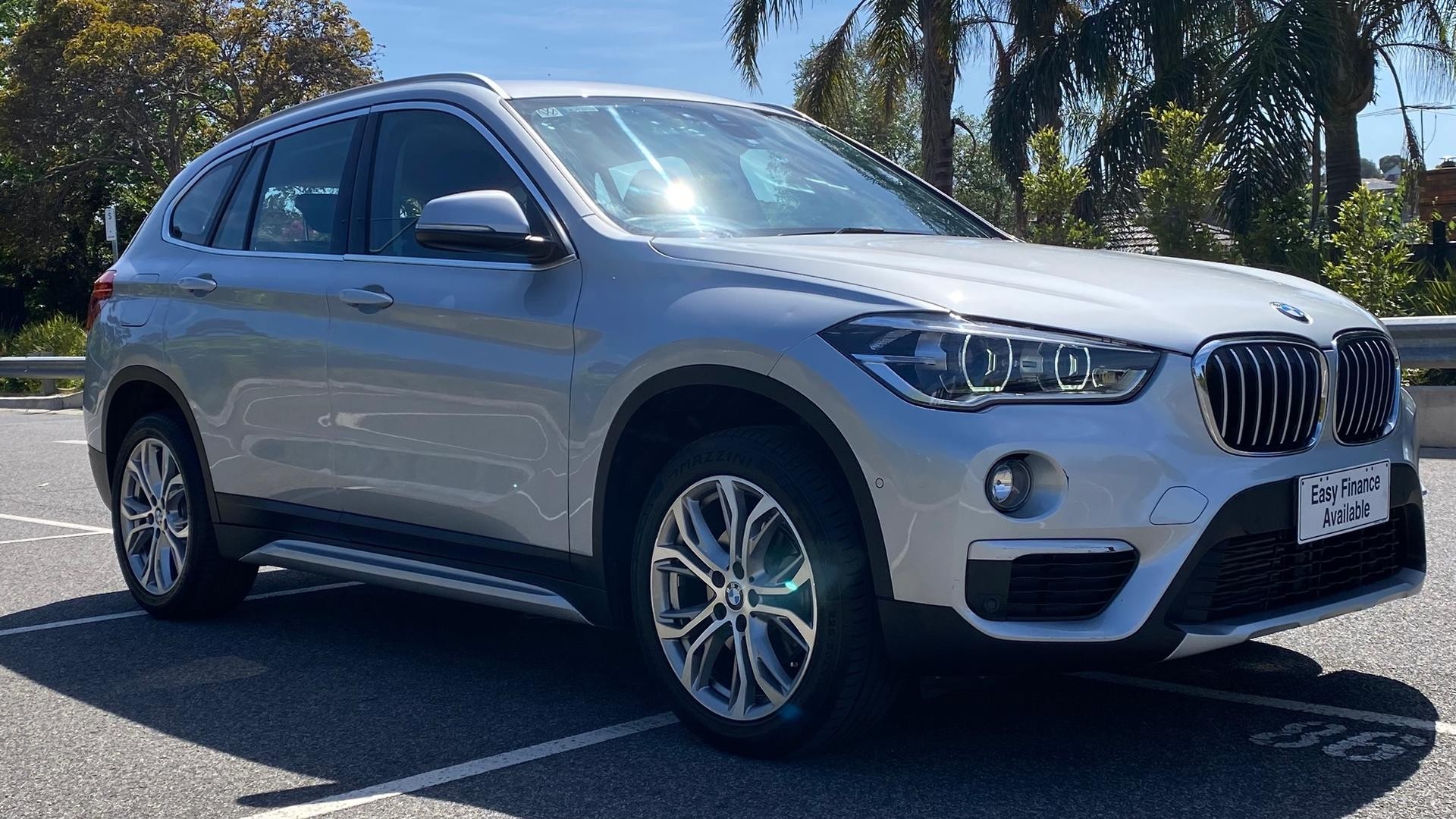 BMW X1 image 2