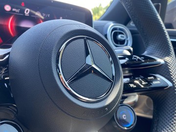 https://dvg-vehicle-assets.s3.amazonaws.com/V004679/dxtdz3w9g09f99uw1qmdsl38u.jpg
