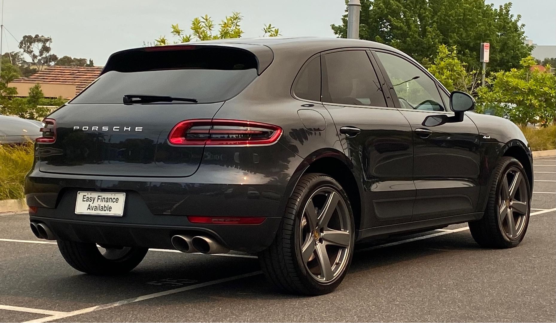 Porsche Macan image 4