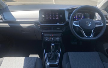 https://dvg-vehicle-assets.s3.amazonaws.com/V004704/1xw04xbf97gf377zul30scy95.jpg