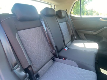 https://dvg-vehicle-assets.s3.amazonaws.com/V004704/5cy8yj9iprae9rxqpij4bcdvt.jpg