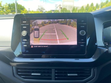 https://dvg-vehicle-assets.s3.amazonaws.com/V004704/5ydy3rl4v53sbz7f2f4203yxu.jpg