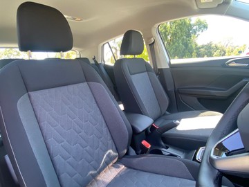 https://dvg-vehicle-assets.s3.amazonaws.com/V004704/e3mqummeho9qxkramhj9t40s6.jpg