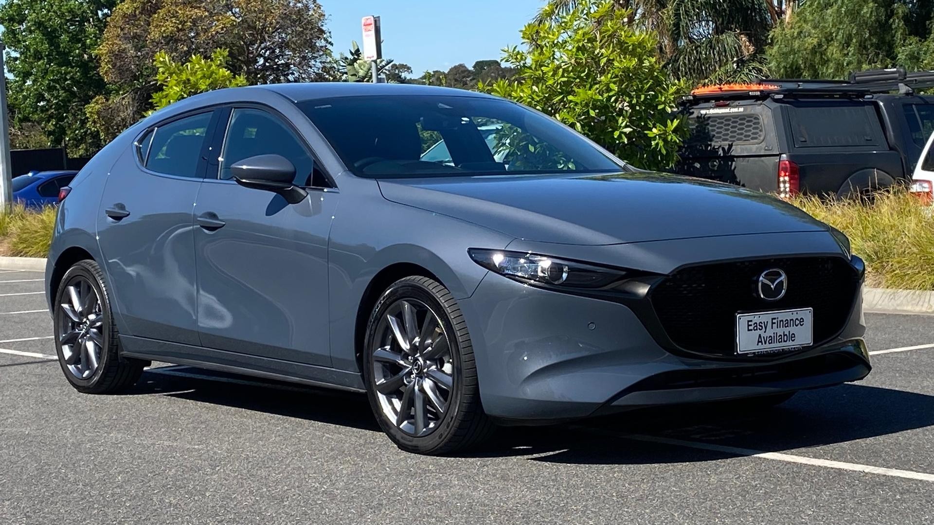 Mazda 3 image 2