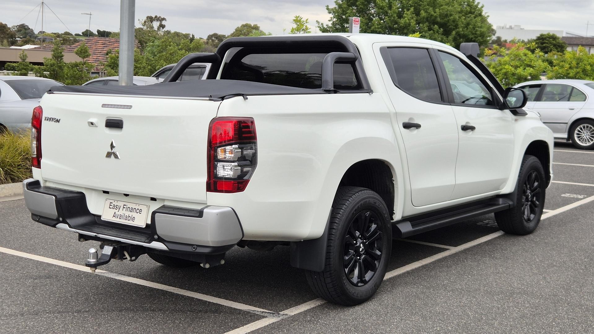 Mitsubishi Triton image 4