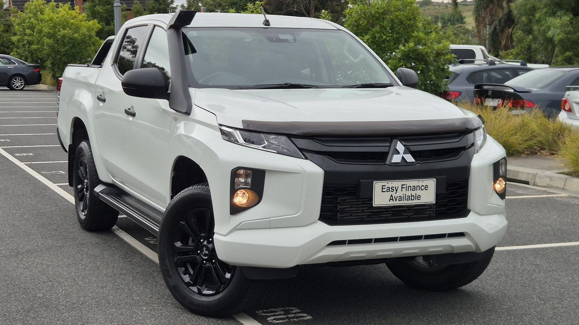 Mitsubishi Triton image 1