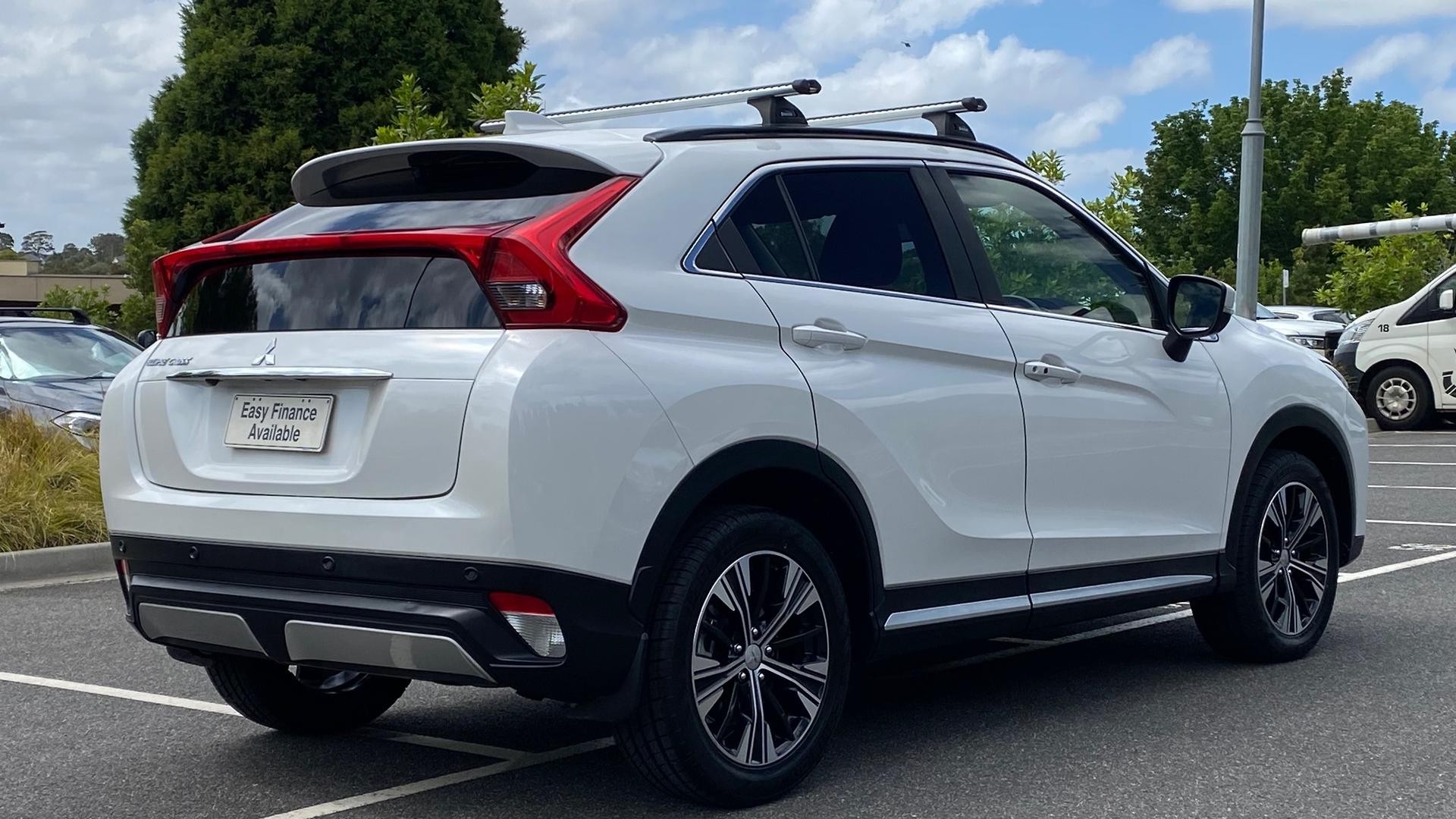 Mitsubishi Eclipse Cross image 4