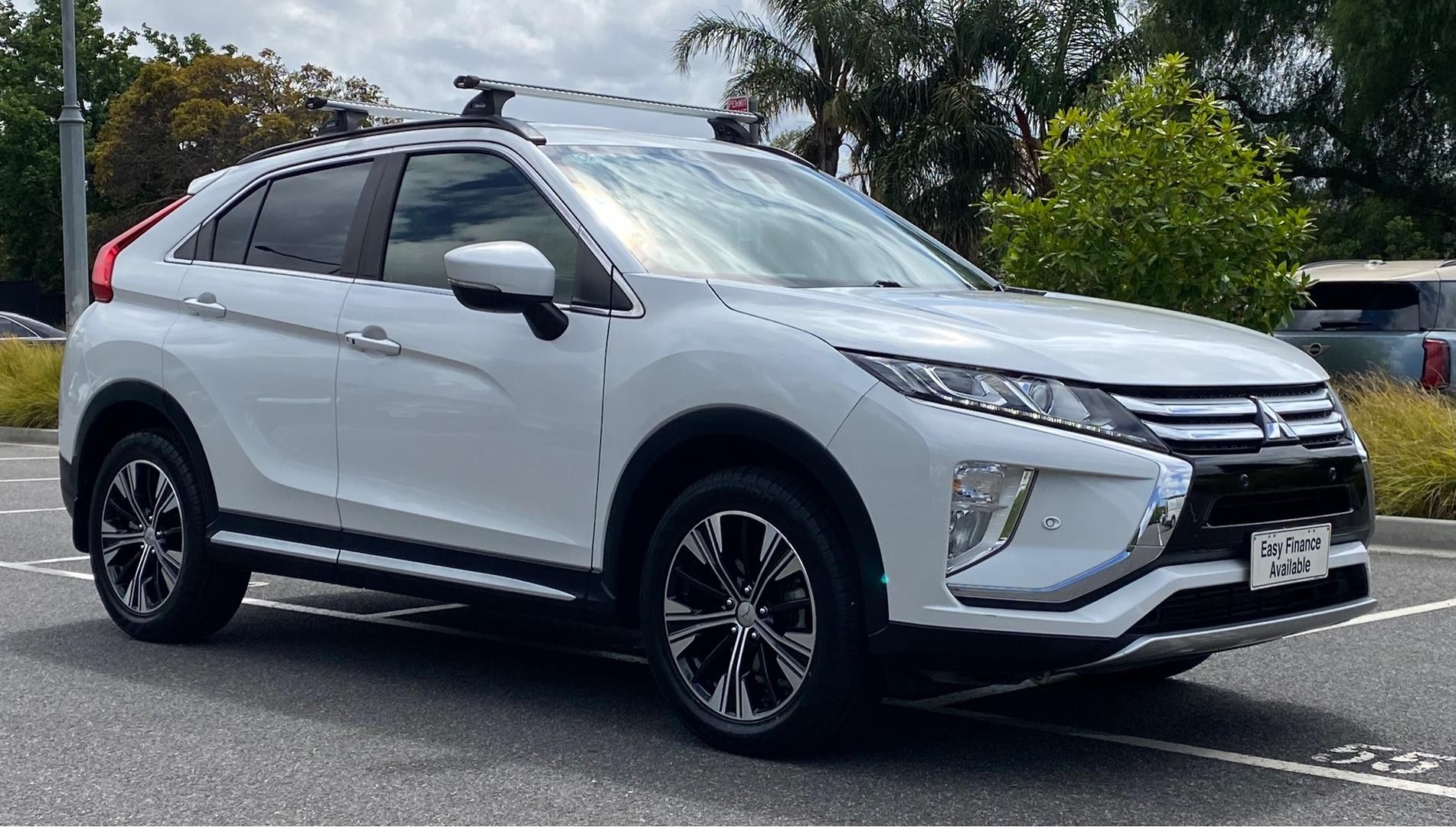 Mitsubishi Eclipse Cross image 2