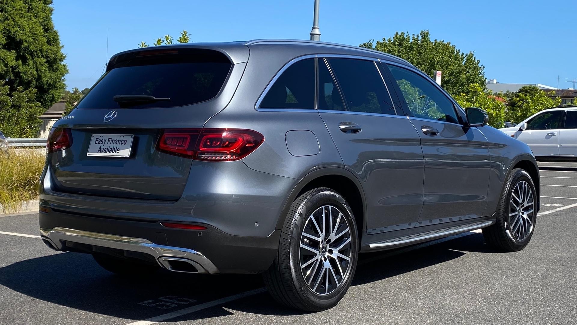 Mercedes Benz Glc-class image 4