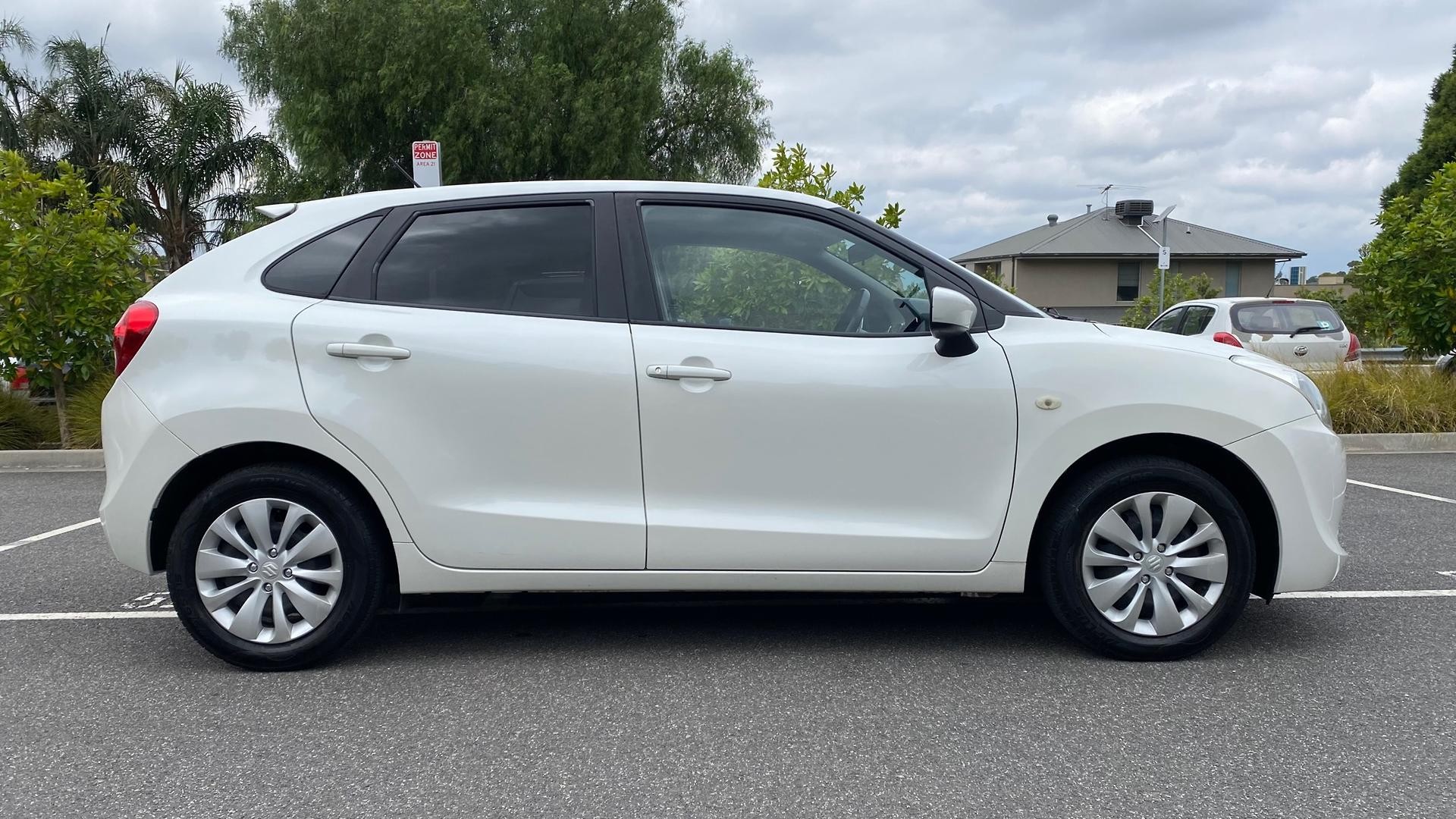 Suzuki Baleno image 3