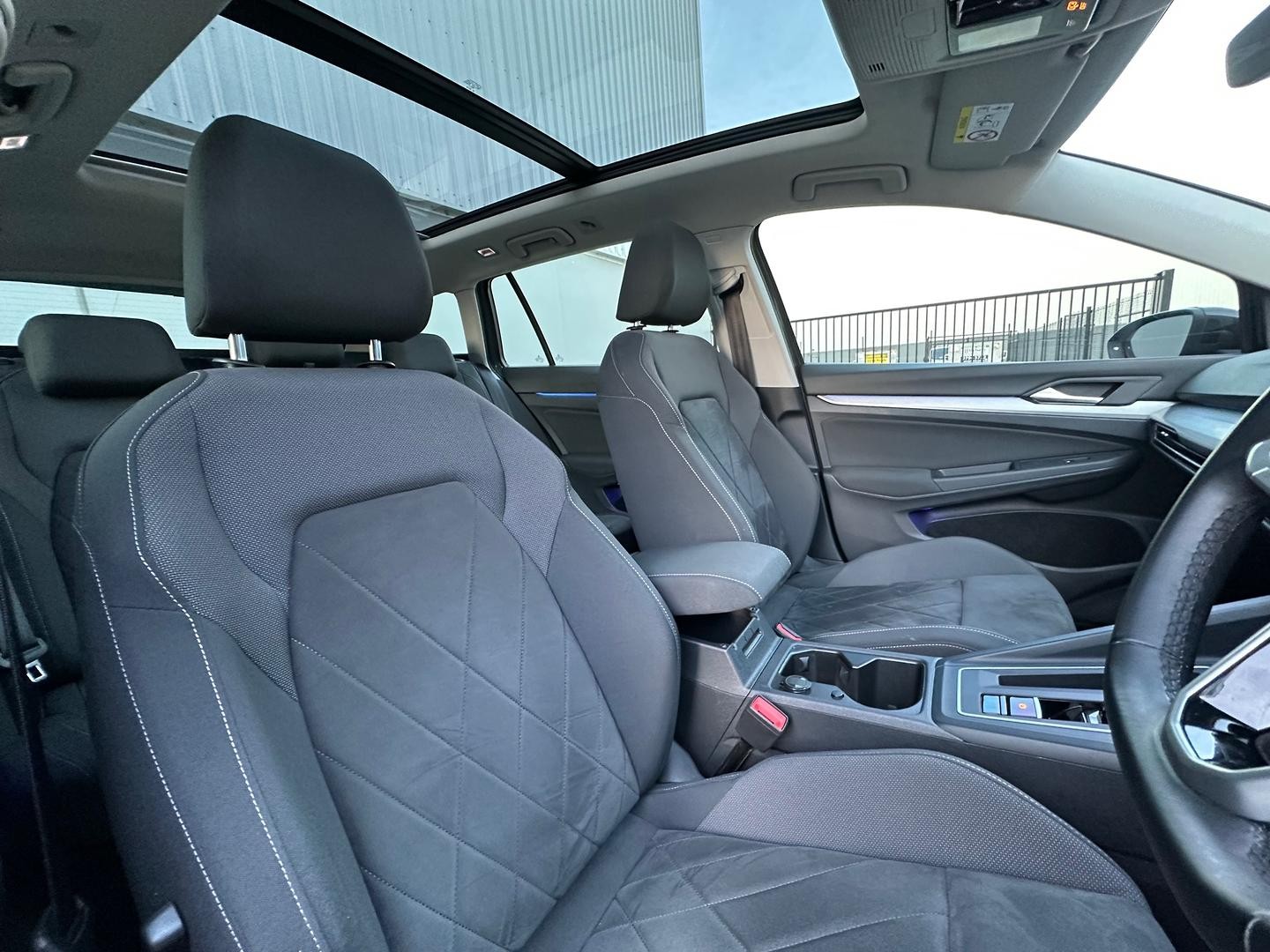 Volkswagen Golf image 4