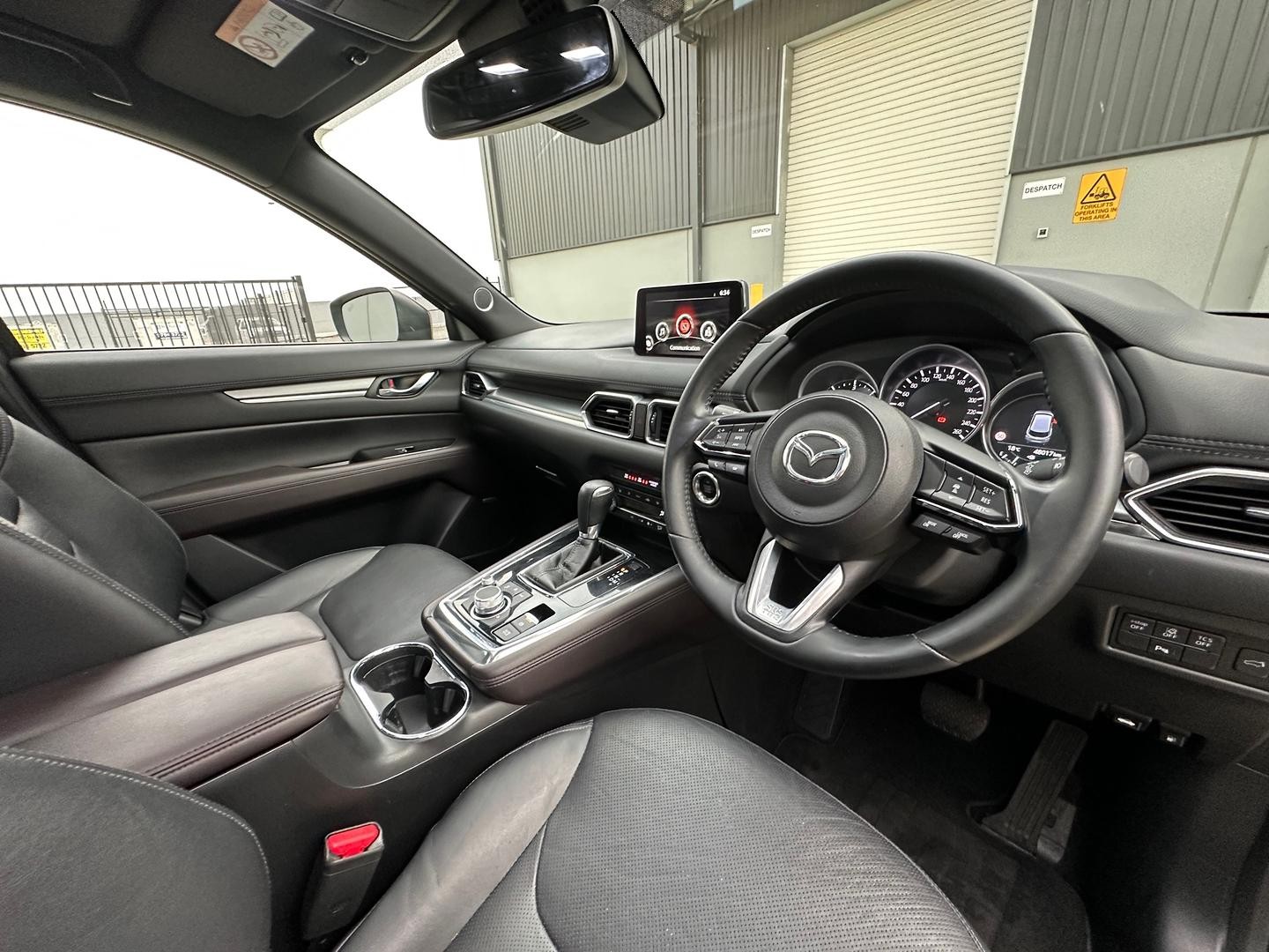 Mazda Cx-8 image 3