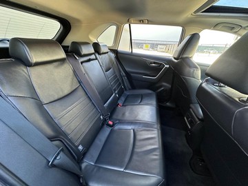 https://dvg-vehicle-assets.s3.amazonaws.com/V005102/49vq0ye4savfa1k56uzx7vsmf.jpg