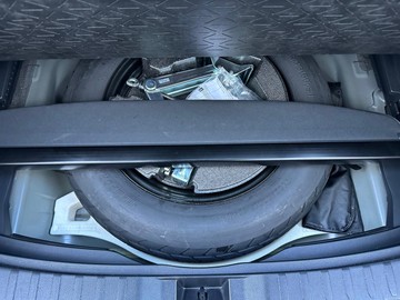 https://dvg-vehicle-assets.s3.amazonaws.com/V005102/9cg03tbfkcfnf1xz4rvc0jy8d.jpg