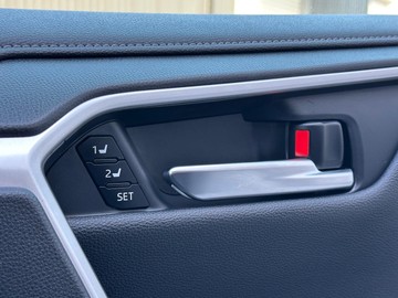 https://dvg-vehicle-assets.s3.amazonaws.com/V005102/cuf6acvz6xi6ec5fgnbu59xy6.jpg