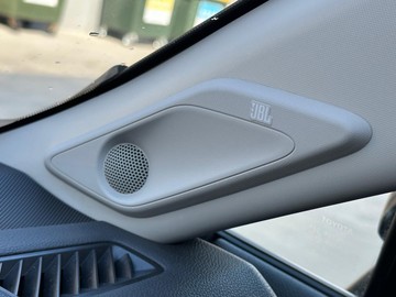 https://dvg-vehicle-assets.s3.amazonaws.com/V005102/cz25xiobmkfp2u5y8bt70292n.jpg