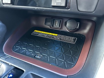 https://dvg-vehicle-assets.s3.amazonaws.com/V005102/ehq5gsmn9qs42d9hkb8ecfkr1.jpg