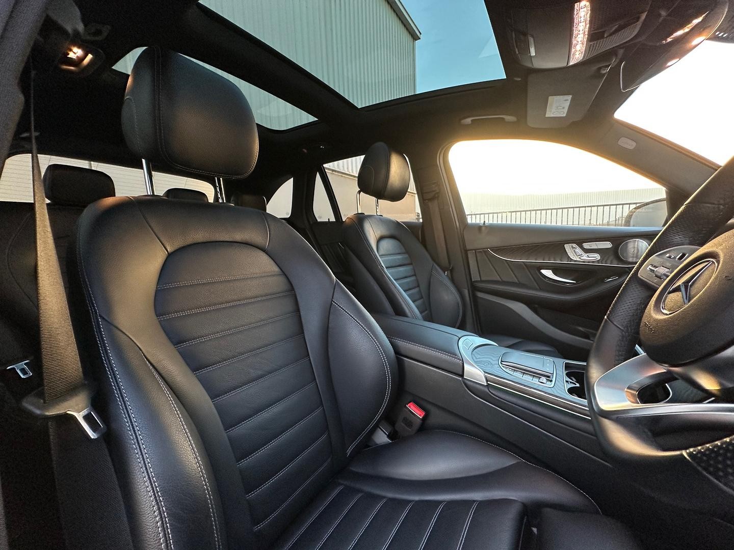 Mercedes Benz Glc-class image 4