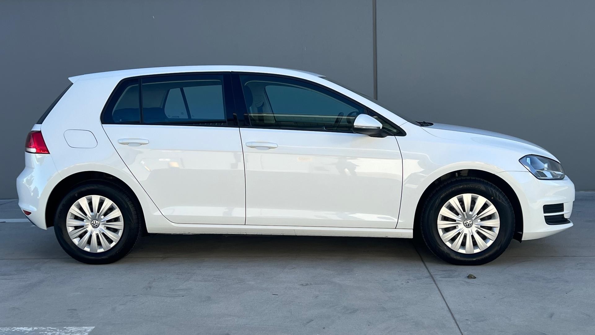 Volkswagen Golf image 4