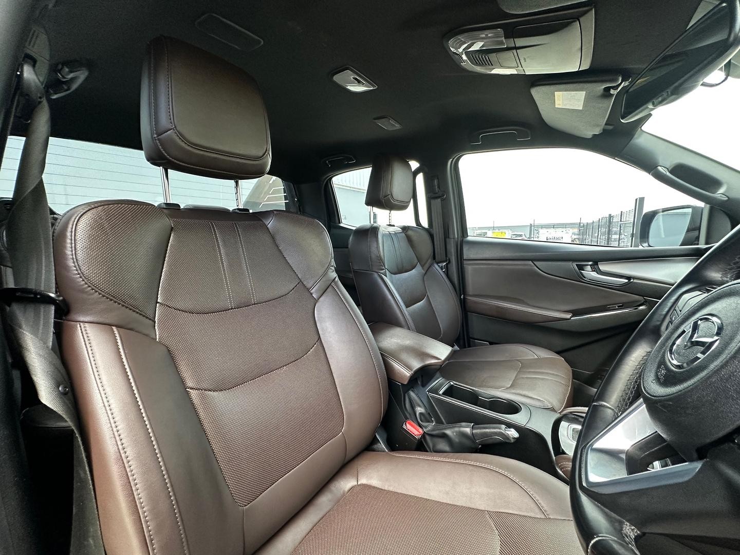 Mazda Bt-50 image 4