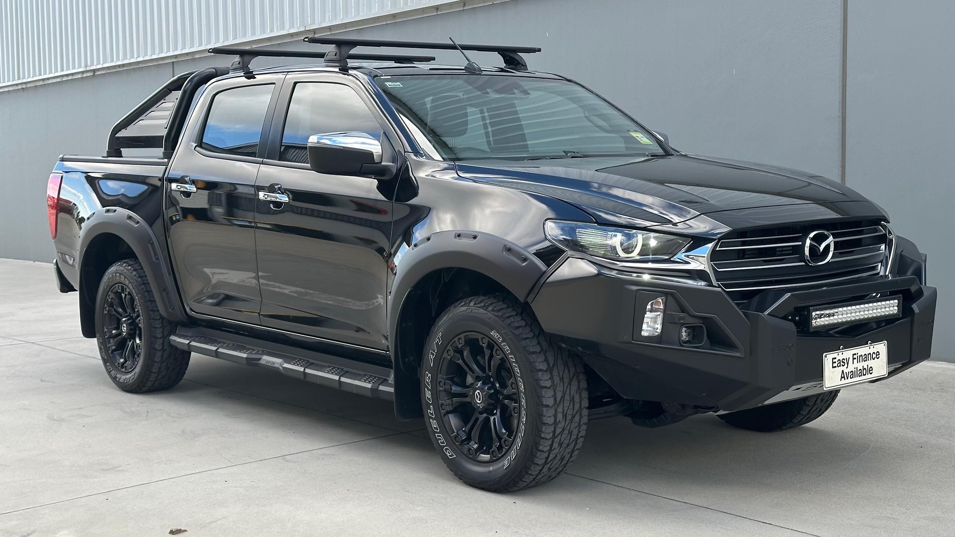 Mazda Bt-50 image 2