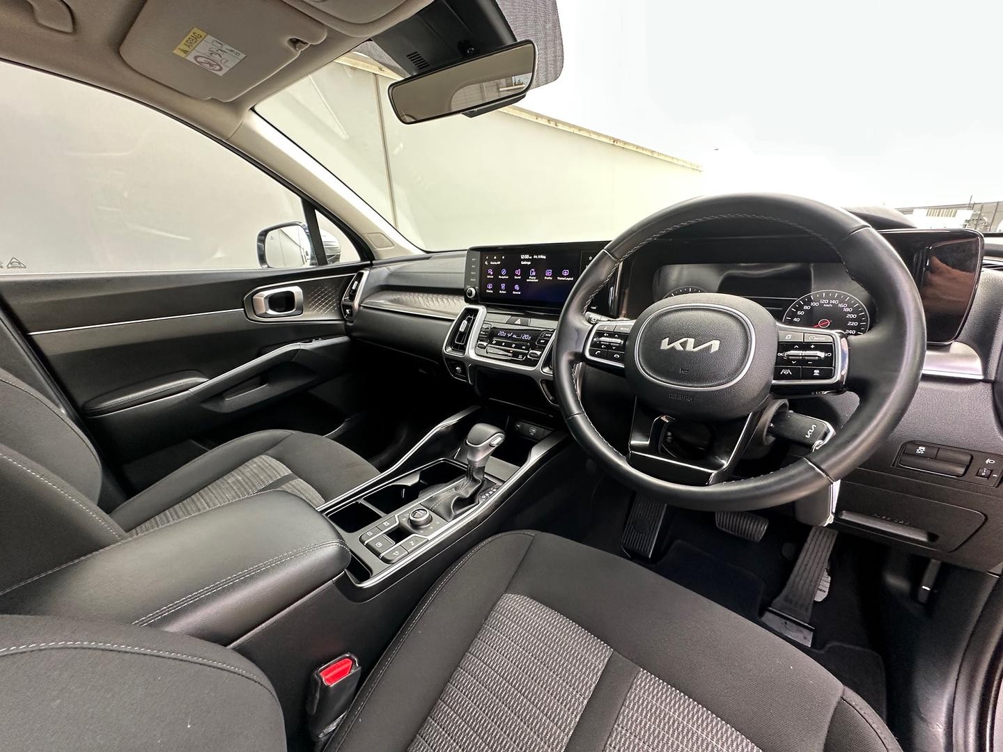 Kia Sorento image 3