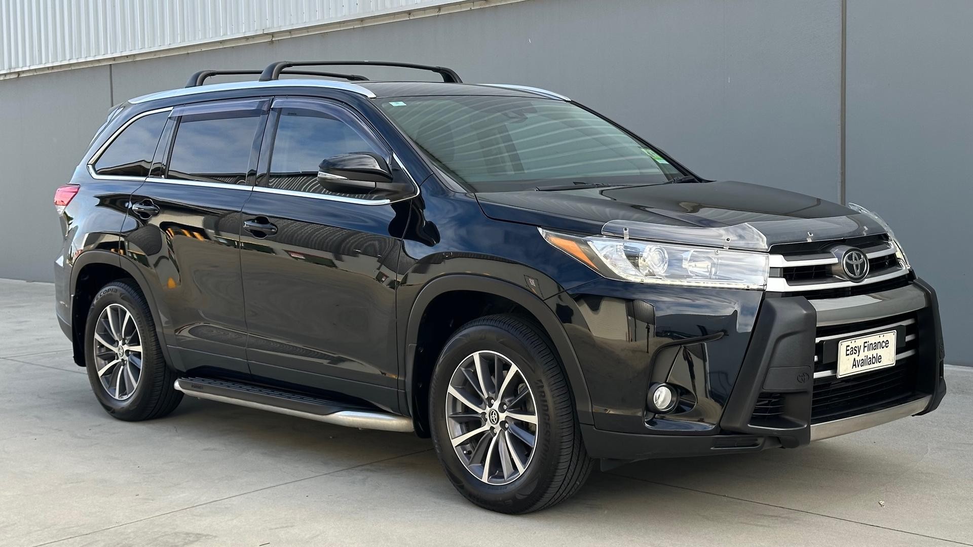 Toyota Kluger image 2