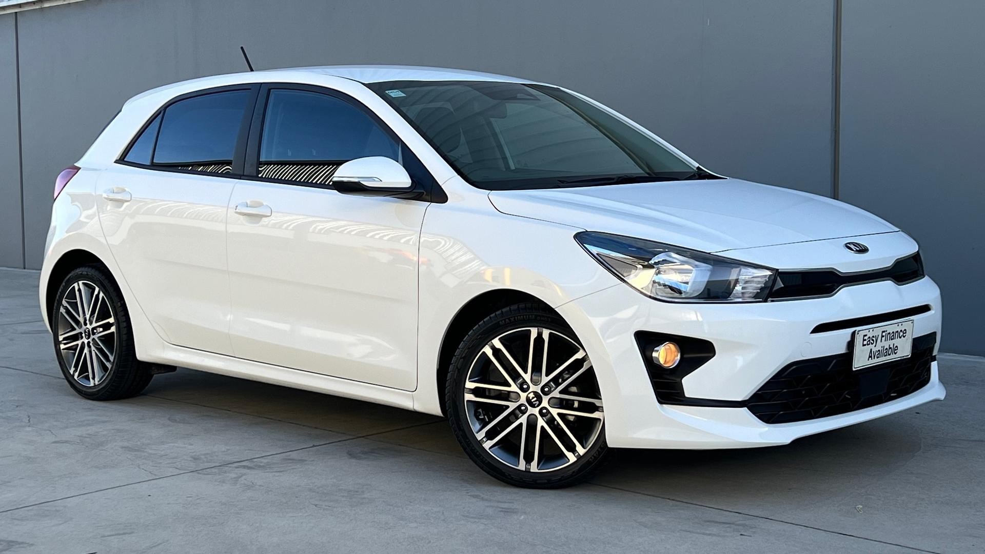 Kia Rio image 1
